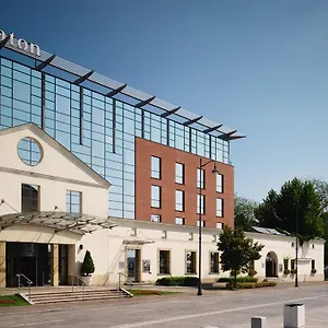 Sheraton Grand 5*, Krakow Poland
